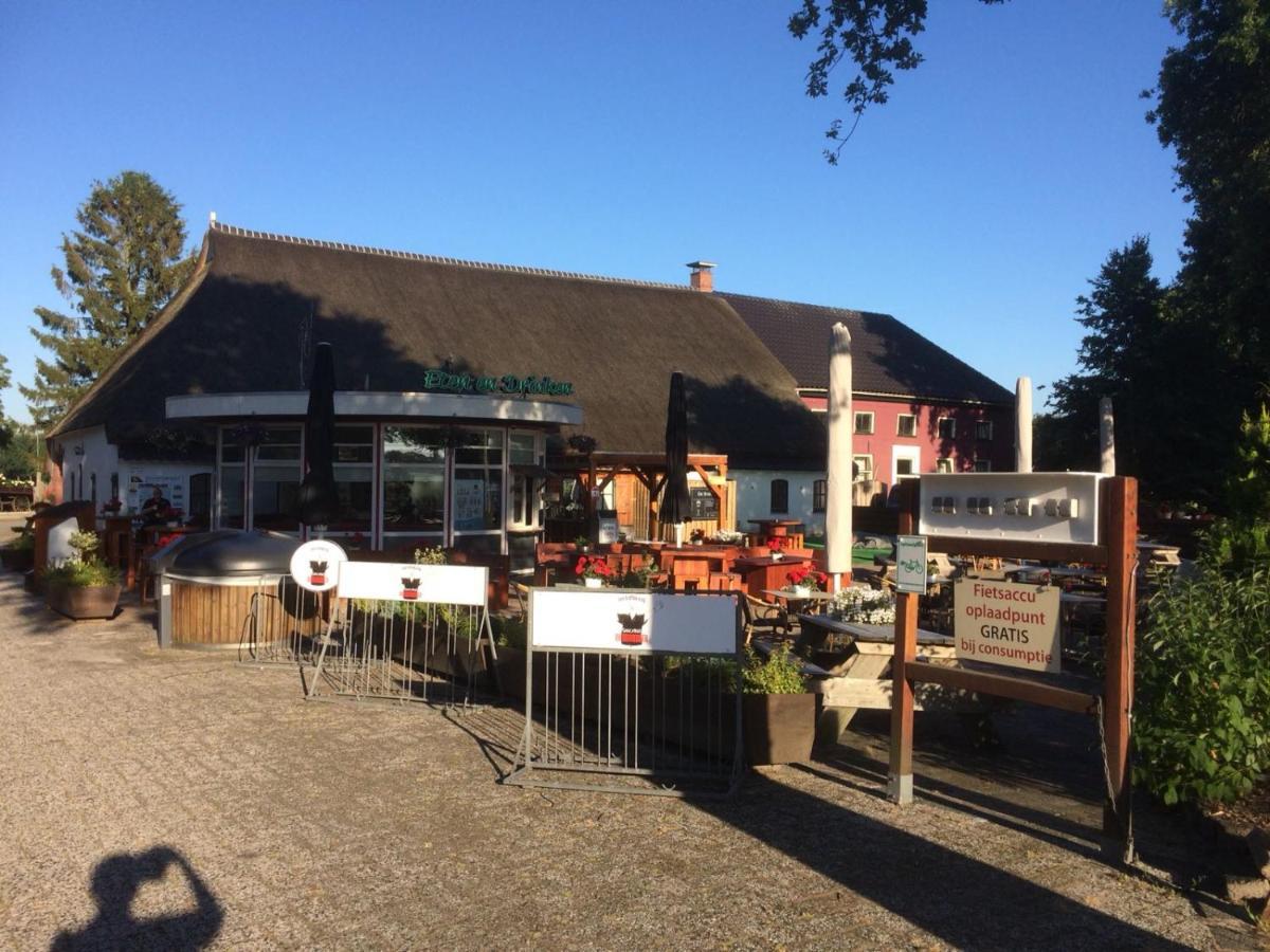 Tofino, Een Comfortabel Vakantiehuis Naast Een Bos En Zwemmeer Villa Gasselte Exterior foto